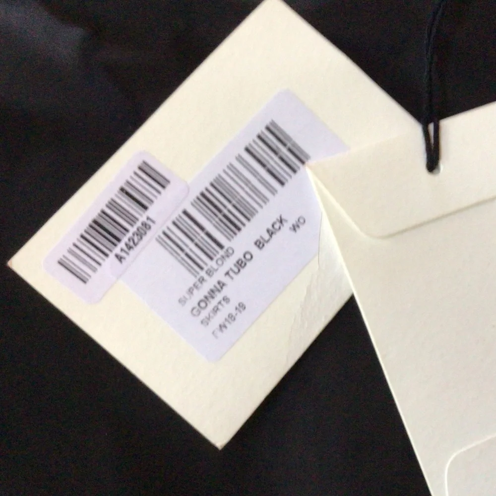 Super blond Tubo Skirt, Black, Size 38, New with tags - Picture 6 of 6